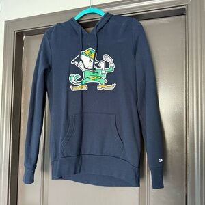 University of Notre Dame fighting Irish navy women’s sweatshirt with mascot